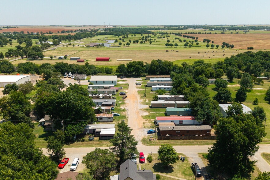 More Photos Of 603 S 3rd St, Kingfisher Manufactured Housing Mobile Home Park For Sale
