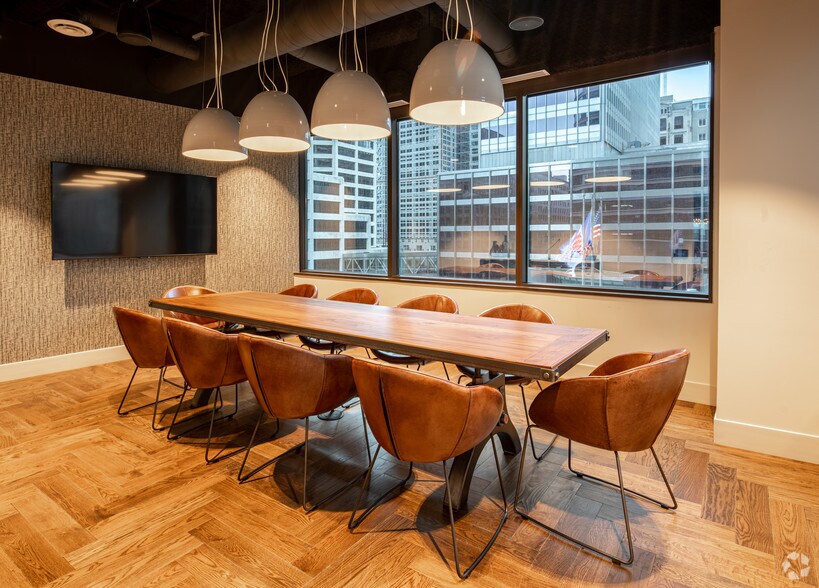 More Photos Of 150 S 5th St, Minneapolis Office For Lease