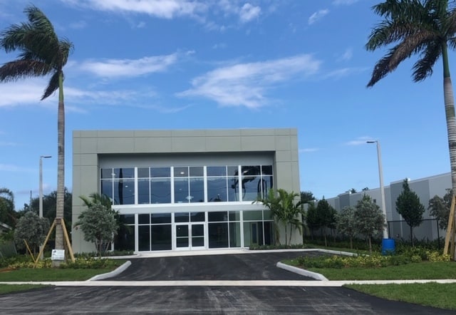 More Photos Of 1107 Wallace Dr, Delray Beach Showroom For Sale