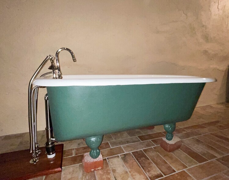 More Photos Of 503-505 Conrad Hilton Blvd, Cisco Storefront Retail Residential For Sale