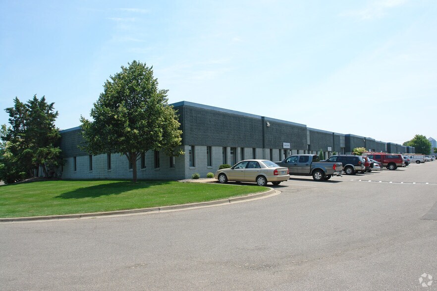 Primary Photo Of 5249 W 73rd St, Edina Light Distribution For Lease