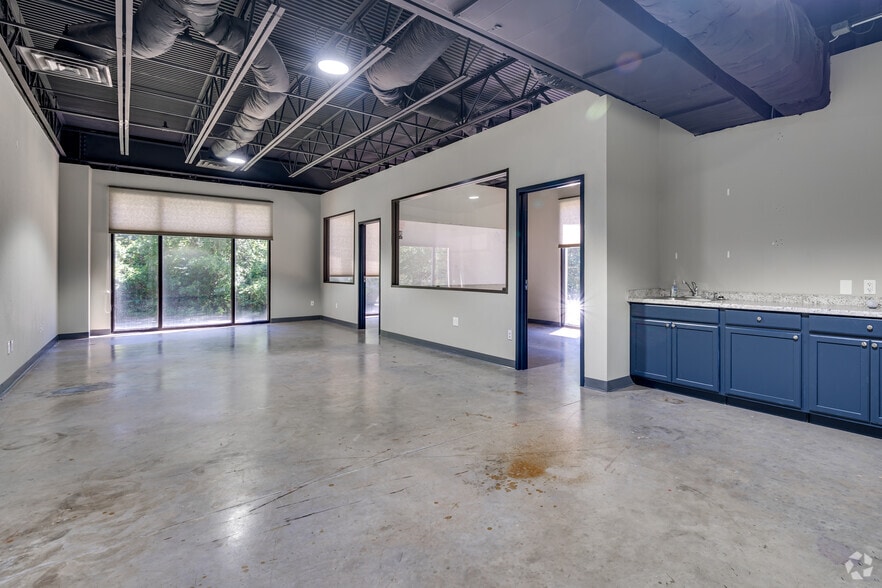 More Photos Of 17207 Kuykendahl Rd, Spring Office For Lease