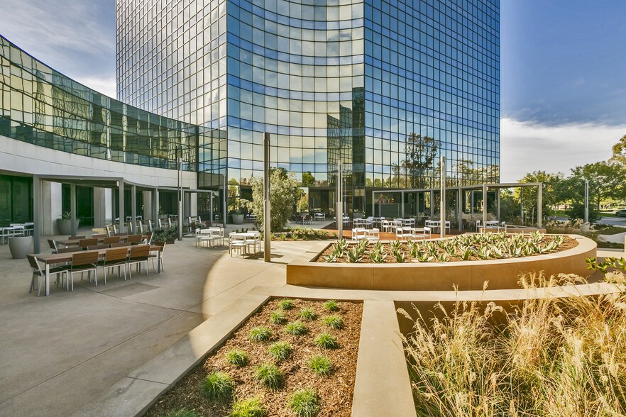 More Photos Of 5000 Birch St, Newport Beach Office For Lease