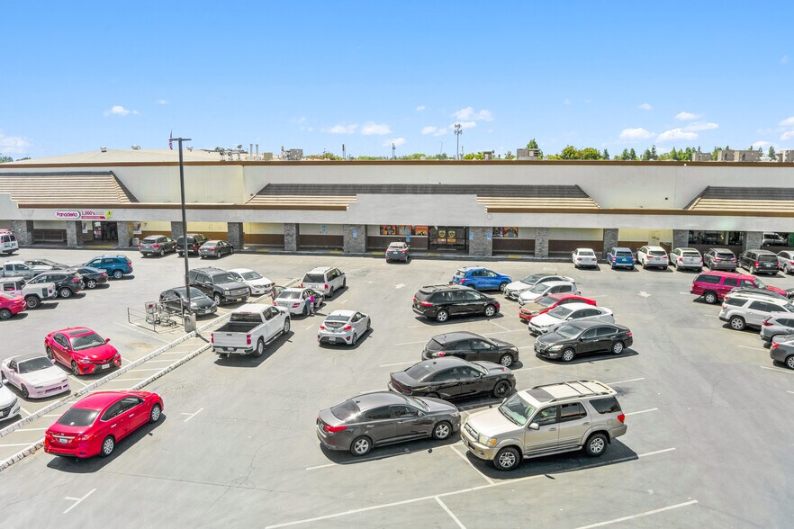 More Photos Of 1136-1230 W Main St, Merced Unknown For Lease