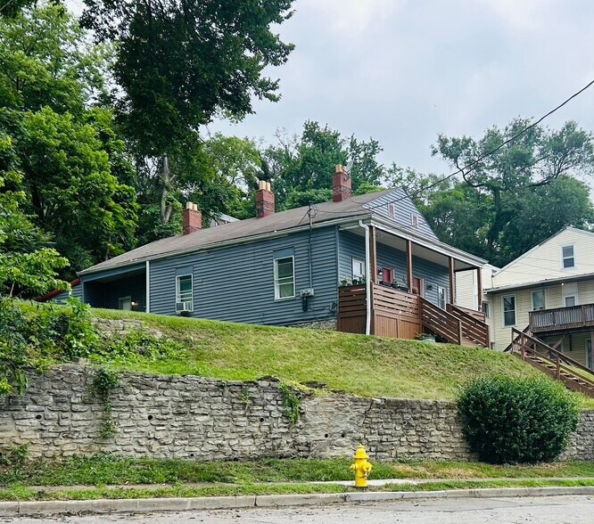 More Photos Of 2349-2353 Wilder Ave, Cincinnati Multifamily For Sale