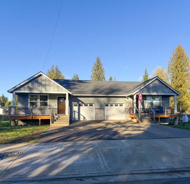 More Photos Of 816-896 W E St, Vernonia Multifamily For Sale