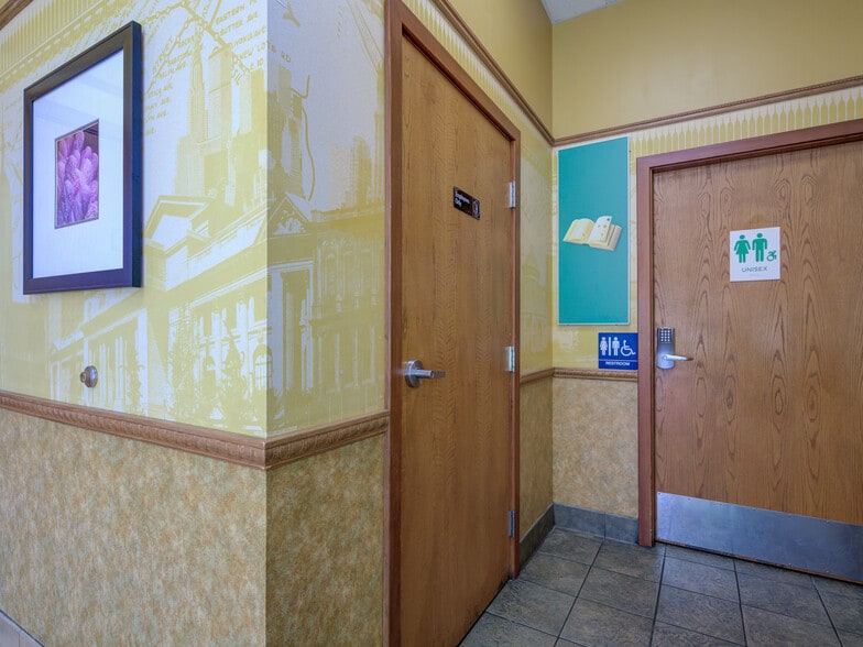 More Photos Of 2191 Hilltop Dr, Redding Fast Food For Sale