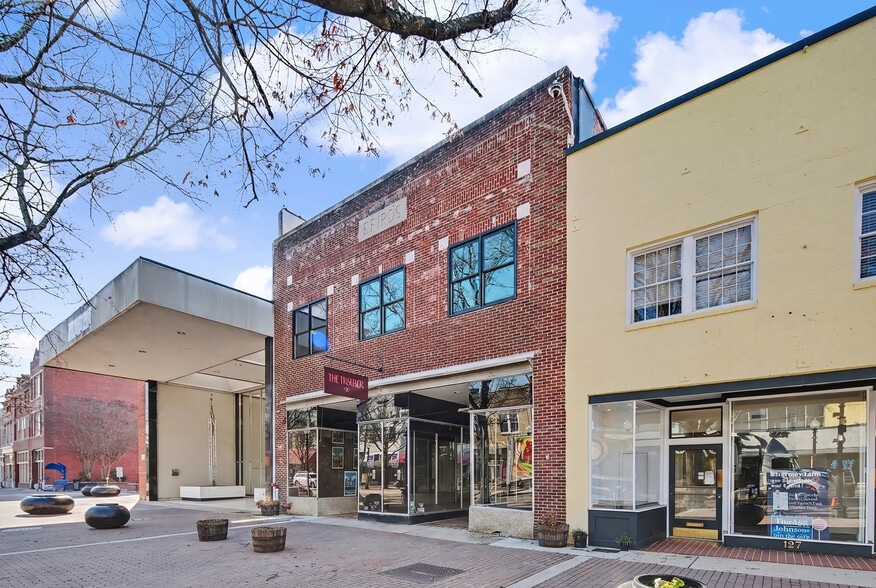 More Photos Of 123-125 Hay St, Fayetteville Storefront For Sale