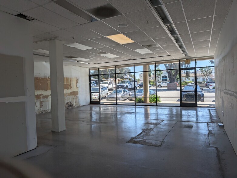 More Photos Of 1739-1783 S Victoria Ave, Ventura Unknown For Lease