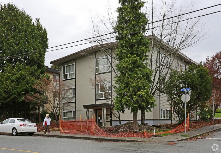 More Photos Of 323 Seventh St, New Westminster Multifamily For Sale
