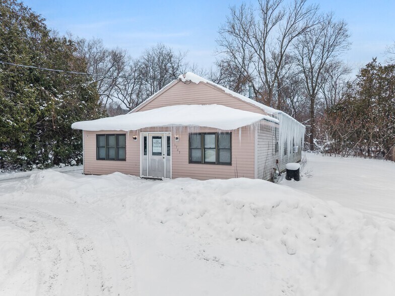 More Photos Of 6749 Ramsgate Rd, Chittenango Multifamily For Sale