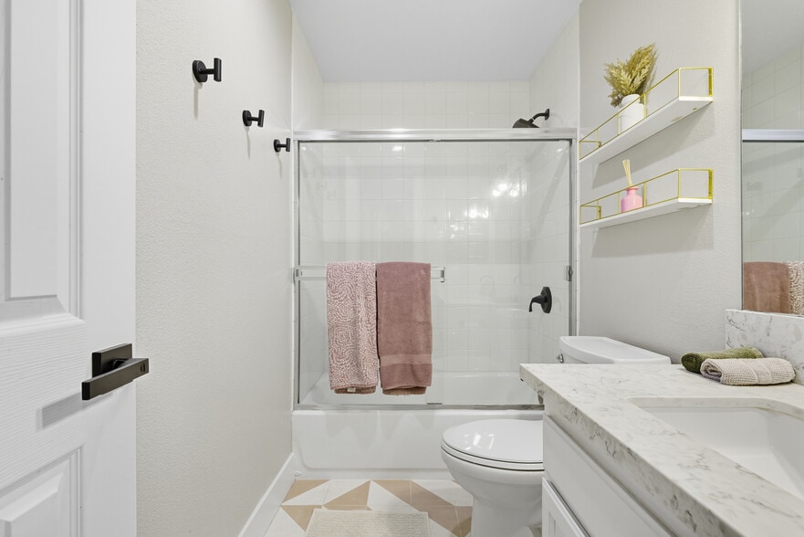 More Photos Of 4224-4228 El Cajon Blvd, San Diego Storefront Retail Residential For Sale