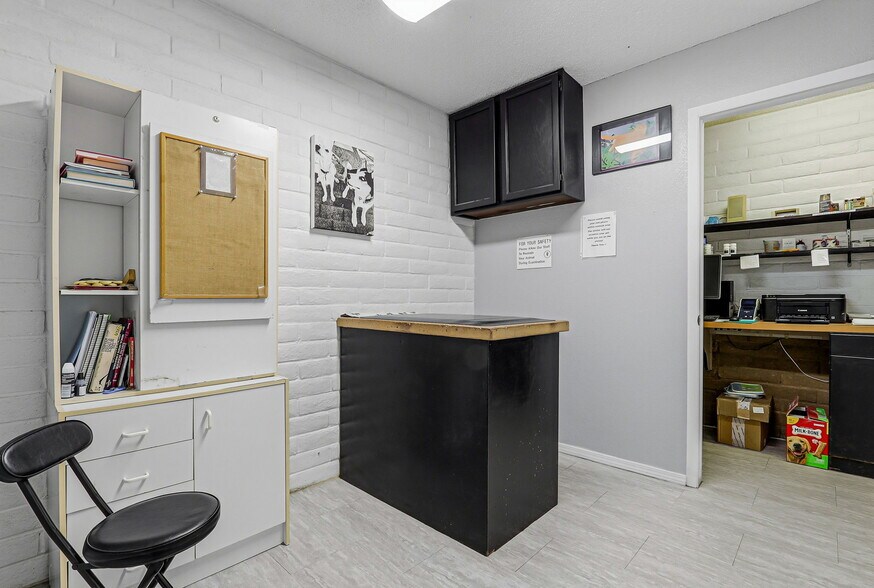 More Photos Of 10050 Mccombs St, El Paso Medical For Sale