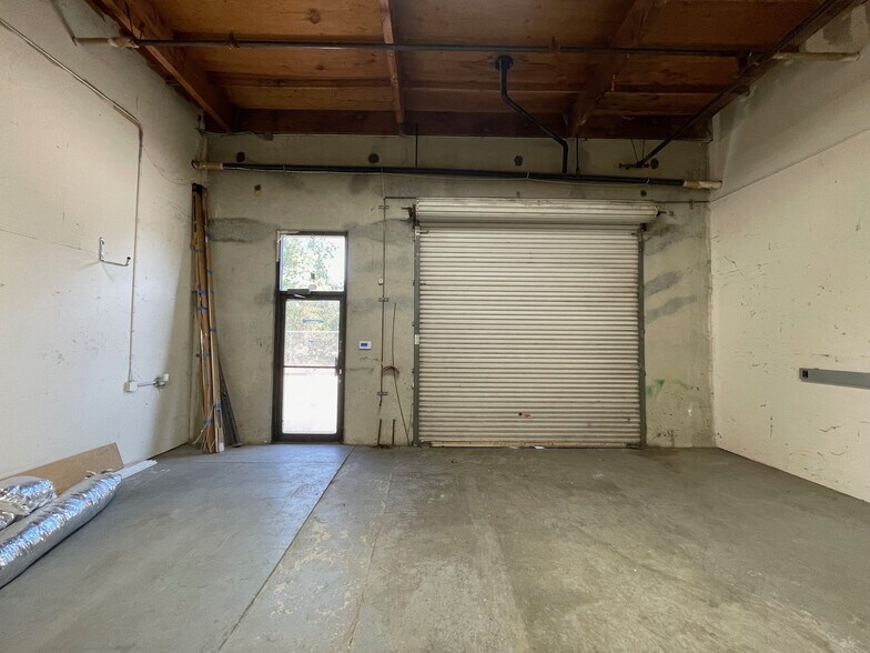 More Photos Of 1011-1021 Mason St, Vacaville Unknown For Lease