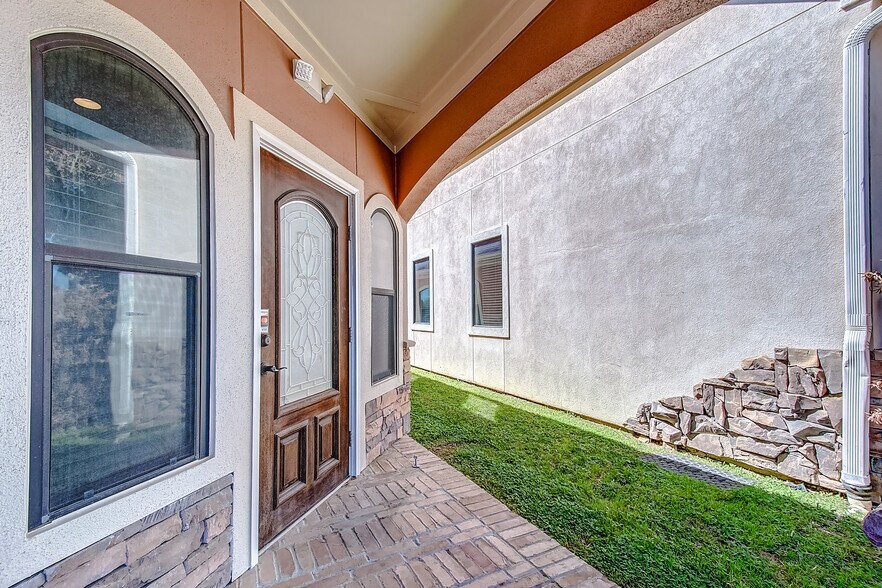 More Photos Of 21386 Provincial Blvd, Katy Medical For Sale