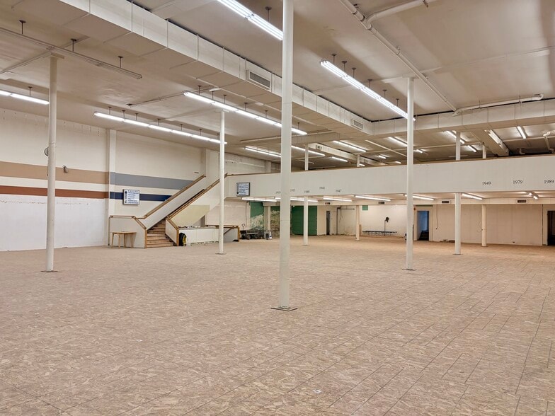 More Photos Of 202 Main Ave S, Twin Falls Coworking Space