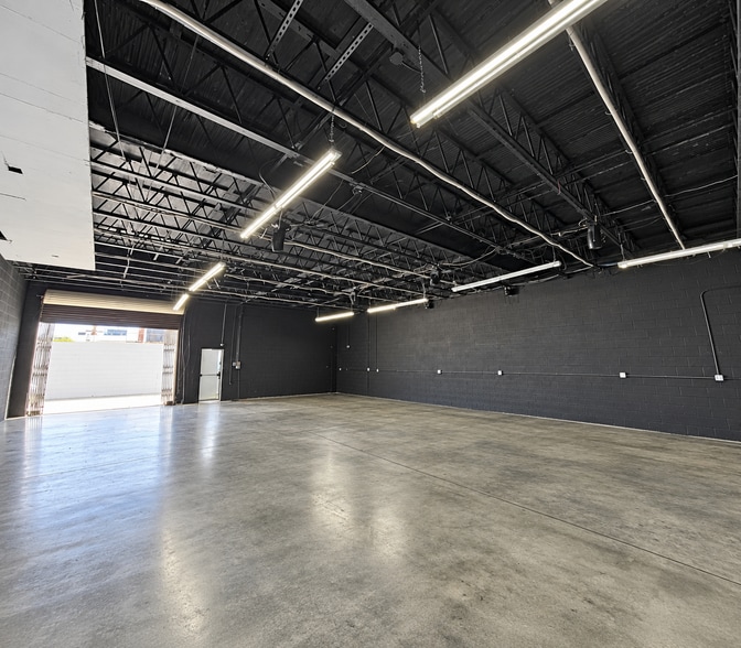More Photos Of 1100 E 11th St, Los Angeles Warehouse For Sale