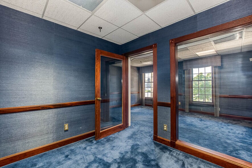 More Photos Of 645 County St, Taunton Office For Sale