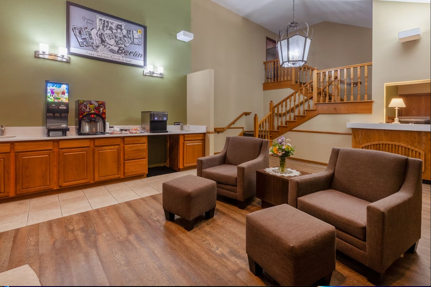 More Photos Of 227 Ripon Rd, Berlin Hotel For Sale