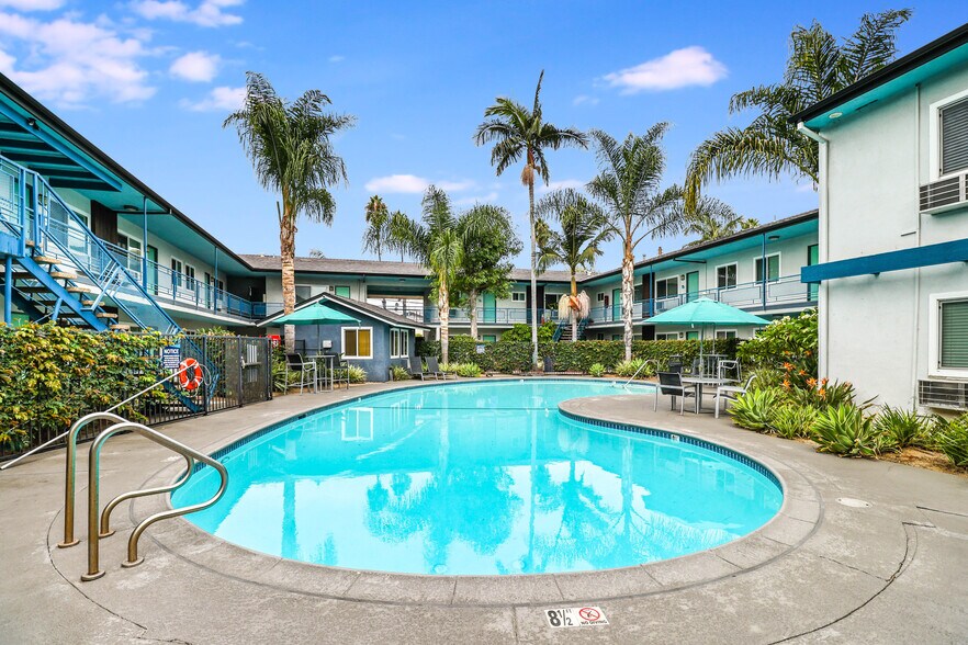More Photos Of 8222 Rosemead Blvd, Pico Rivera Apartments For Sale