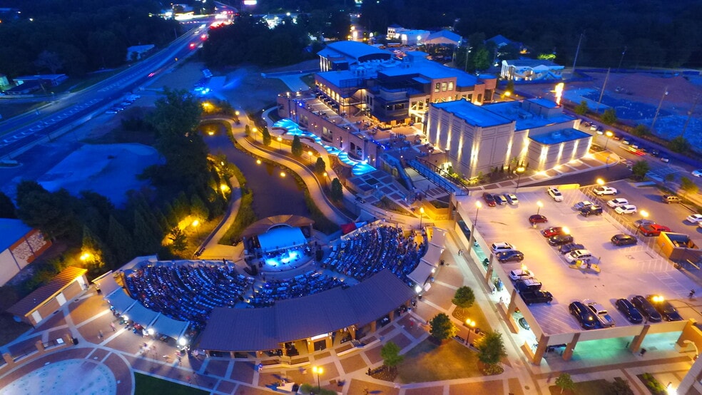 More Photos Of 5009 W Broad St, Sugar Hill General Retail For Lease