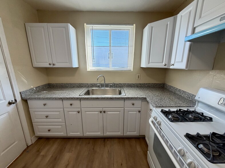 More Photos Of 324 Idora Ave, Vallejo Multifamily For Sale