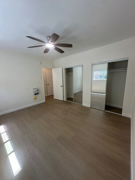 More Photos Of 14525 Albers St, Sherman Oaks Apartments For Sale