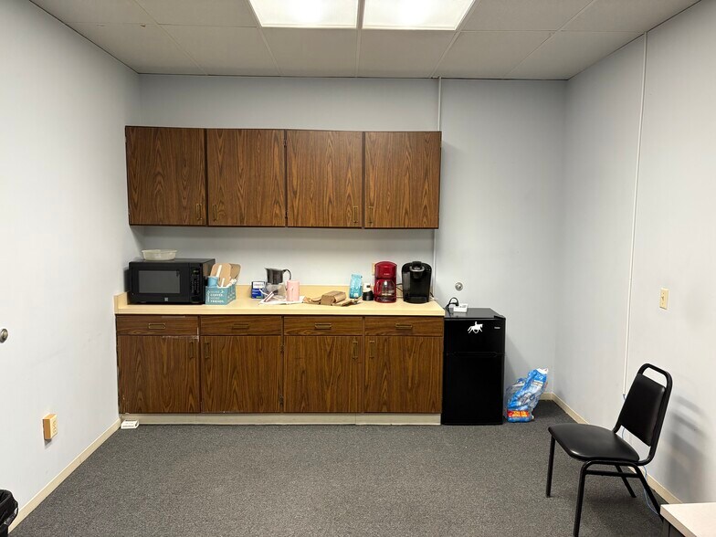 More Photos Of 505 S 12th Ave, Virginia Medical For Sale
