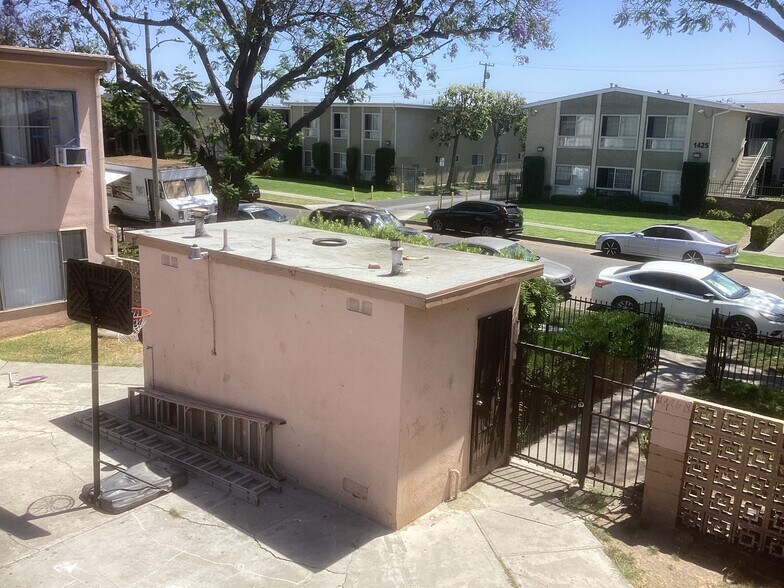More Photos Of 1426 Minnie St, Santa Ana Apartments For Sale