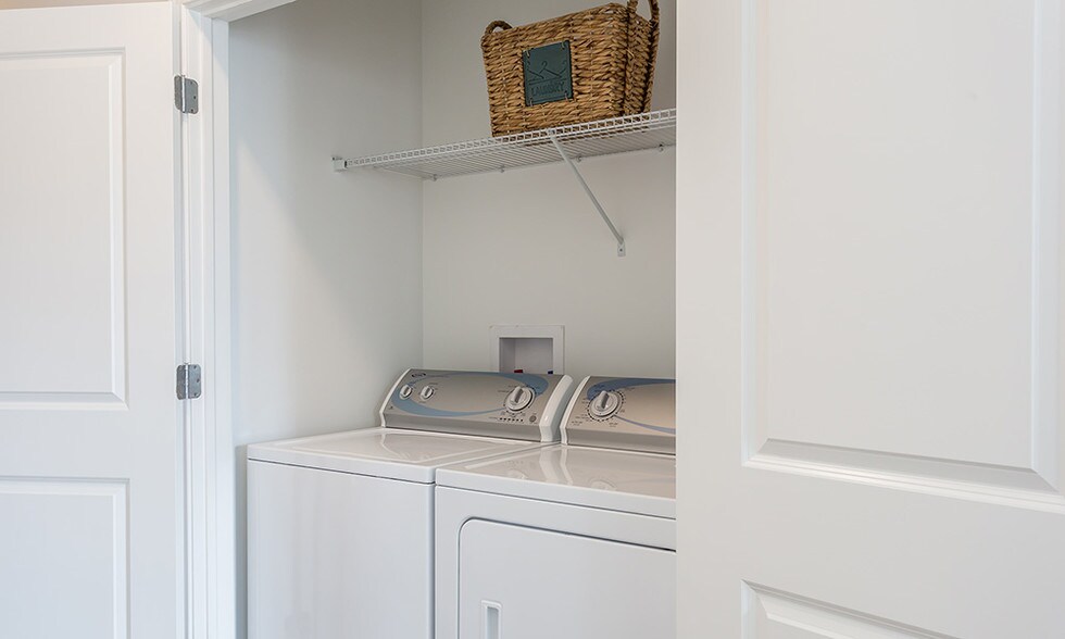 More Photos Of 6 Goldenroot Ln, North Chili Apartments For Sale