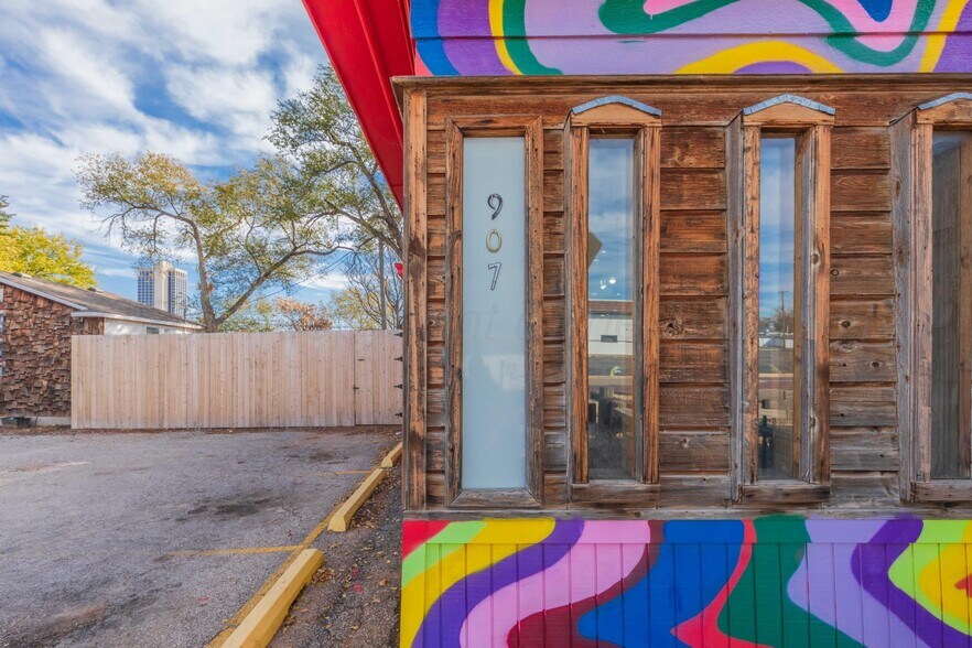 More Photos Of 907 S Madison St, Amarillo Storefront Retail Residential For Sale