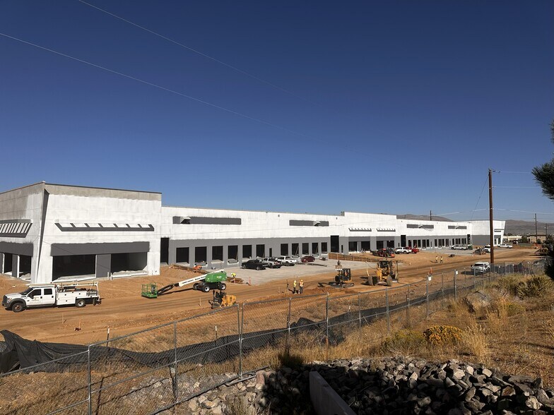 More Photos Of 9835 N Virginia St, Reno Distribution For Lease