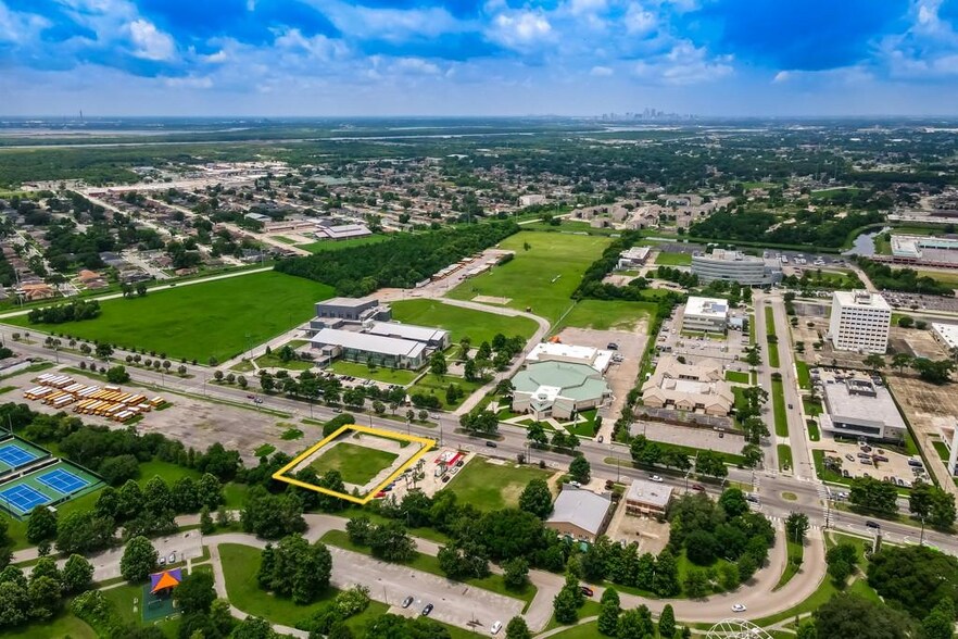 More Photos Of 5571 Read Blvd, New Orleans Land For Sale