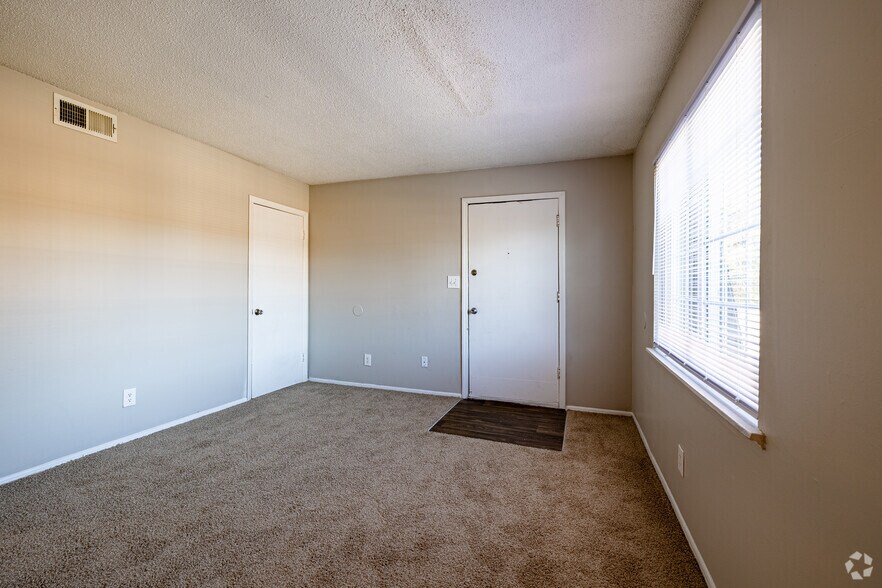 More Photos Of 1 Lakeside Rd, Greenville Apartments For Sale