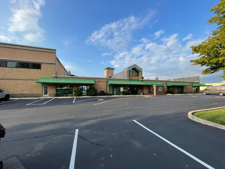 More Photos Of 1811-1933 University Blvd, Anderson General Retail For Sale