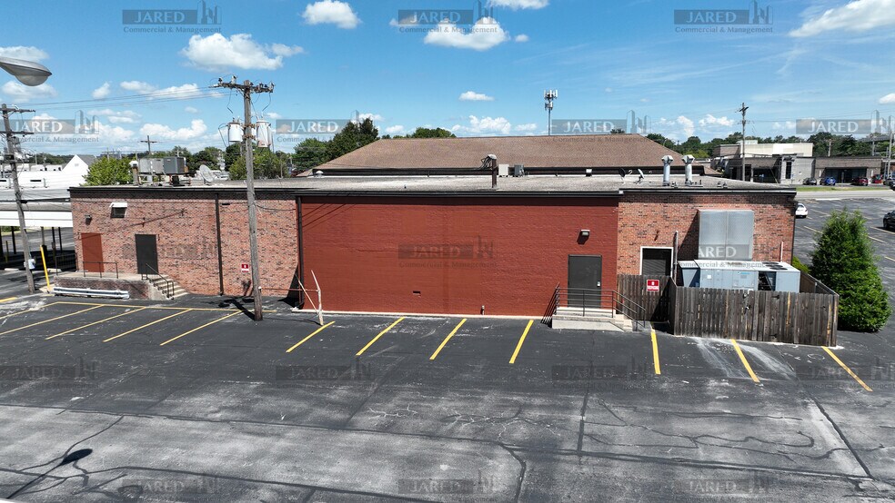 More Photos Of 1615 S Glenstone Ave, Springfield Bank For Lease
