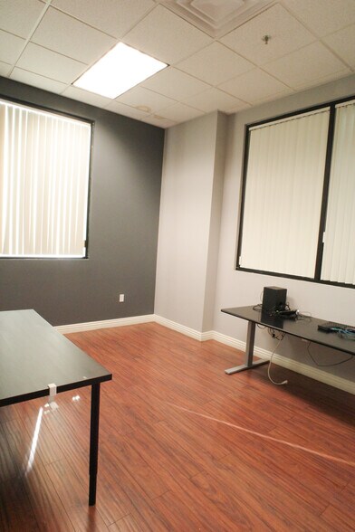 More Photos Of 6280 Spring Mountain Rd, Las Vegas Office For Lease