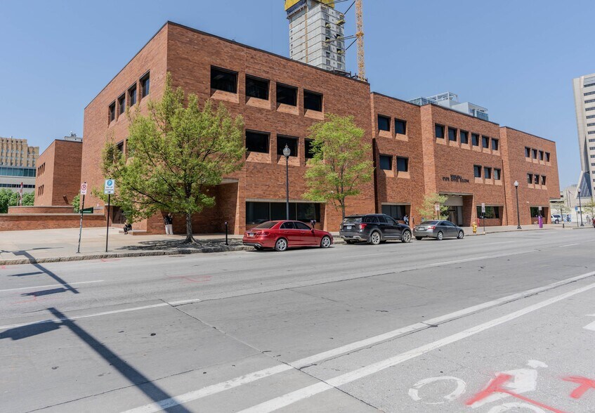 More Photos Of 1313 Farnam St, Omaha Office For Sale