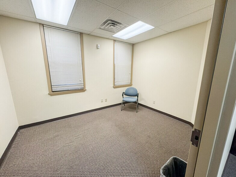 More Photos Of 2628 Central Ave NE, Minneapolis General Retail For Sale