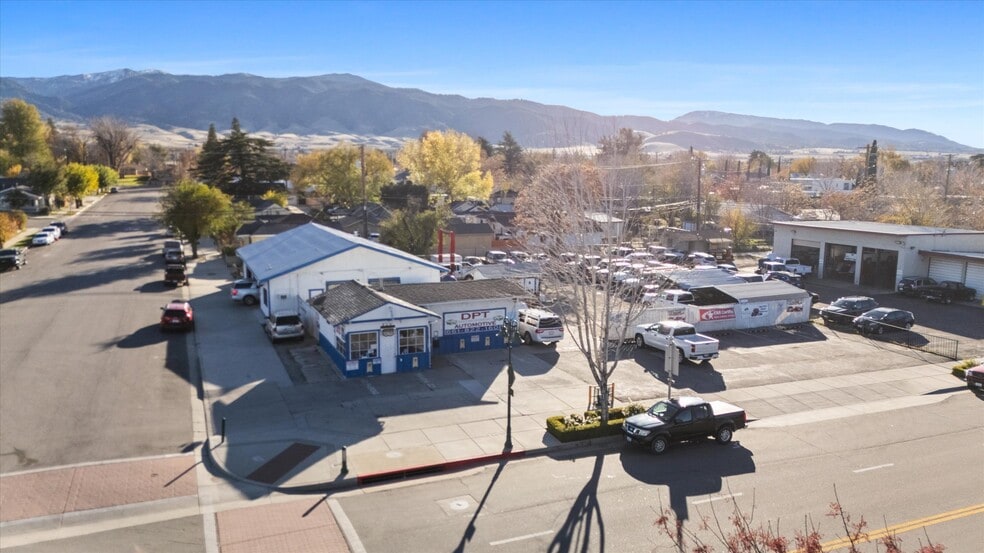 Primary Photo Of 230 E Tehachapi Blvd, Tehachapi General Retail For Sale