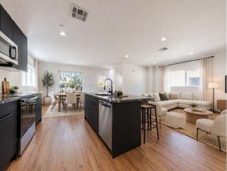 More Photos Of 10810 Hesby St, North Hollywood Apartments For Sale