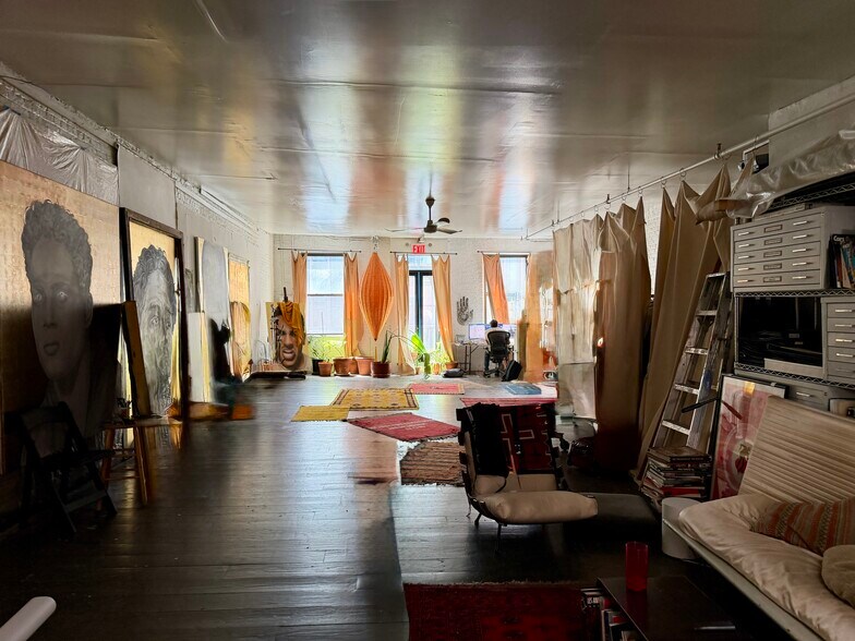 More Photos Of 525 W 29th St, New York Storefront Retail Residential For Sale