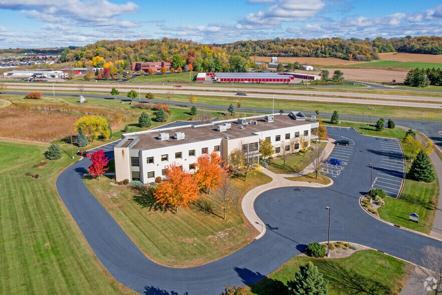 More Photos Of 625 Whitetail Blvd, River Falls Office For Lease