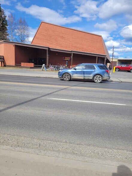 More Photos Of 3451 College Rd, Fairbanks General Retail For Sale