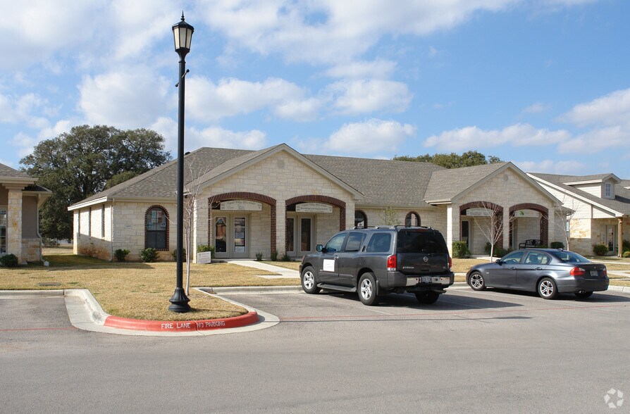 More Photos Of 3000 Joe Dimaggio Blvd, Round Rock Office For Sale