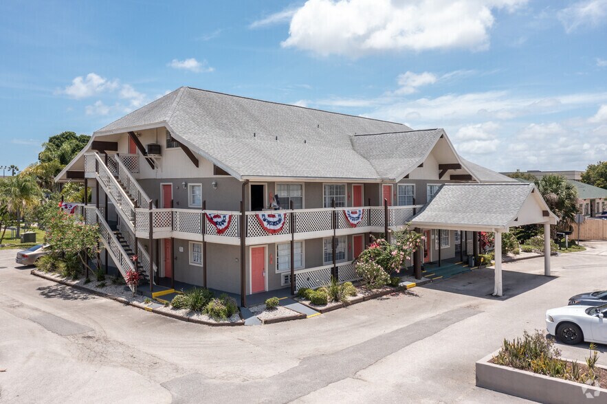 More Photos Of 3220 S Fiske Blvd, Rockledge Hotel For Sale