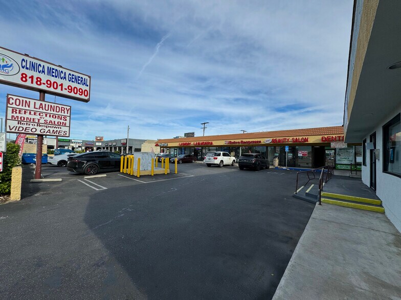 More Photos Of 8646-8658 Woodman Ave, Arleta Unknown For Lease