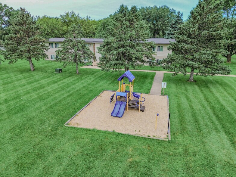 More Photos Of 105 Sunnyslope Rd, Morris Apartments For Sale