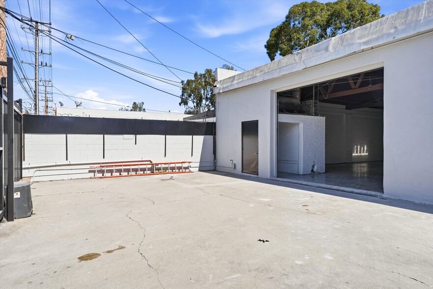 More Photos Of 11317 Atlantic Ave, Lynwood Warehouse For Sale