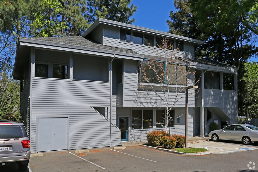 More Photos Of 945 University Ave, Sacramento Medical For Lease